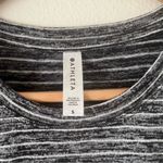 Athleta  S Womens Black Striped Tunic Shirt Sleeveless Tank Athleisure Yoga Photo 1