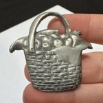 Longaberger  1982 Apple Fruit Basket Pewter Silver Tone Brooch Pins Photo 3