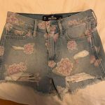 Hollister Jeans Shorts High-Rise Short-Short Vintage Pink Floral Photo 0