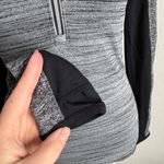 Athleta  Momentum Gray Black Athletic Workout Quarter Zip Jacket Women’s XXS Yoga Photo 2