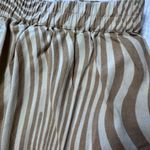 Japna  Skirt Shorts with an elastic waist in back size large Photo 6