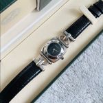 Gucci Authentic ladies watch with box/card ๐น๐น๐น Photo 5