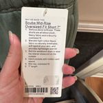 Lululemon Scuba Mid-Rise Oversized Short 7" Photo 2