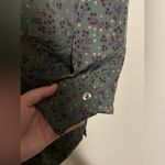 Sag Harbor EUC  Grey and Purple Button Down Floral Blouse size 8 Photo 4