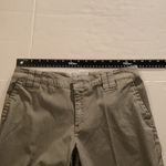 IZOD , women’s stretch Capris, tan, sz 8 Photo 2