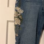 NWT Style and Co Flower Embroidered Cute Straight Crop Jeans Blue Size 12 Photo 2