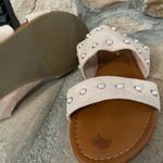 Arizona Jean Company Size 6, light pink sandals with pearl embellishments, slip on Photo 3