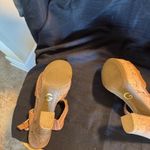 G by Guess  Heeled Platform Sandals | Size 6 | Photo 5