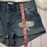 Amuse Society  button fly distressed shorts size 25 Photo 10