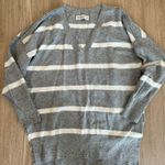 Abercrombie & Fitch Sweater Photo 0