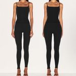 SKIMS NWT Body Hip Shaping Mid Thigh Shorts Photo 1