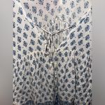 En Crême En Creme White and Blue Floral Peasant Top - Size Large Photo 4