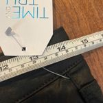 Time and Tru NWT coated black skinny pant size 6 Photo 7