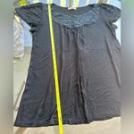 cha cha vente  Crochet Lace Detail Neckline Short Sleeve Top in Black Size Large Photo 3