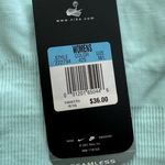 Nike Dri-Fit seamless athletic tank top, size M/L, NWT Photo 4