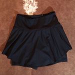 Old Navy  Active Power soft skort go dry  size medium  Shorts underneath with pockets!! Photo 0
