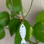 Handmade white & gold stainless/enamel fish boho funky simple necklace🌀🐟💙 Photo 4