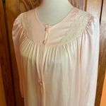Vintage 60s feminine lace trimmed robe Pink Photo 6