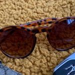 Boutique Tortoise Frame Vintage Sunglasses... Photo 0