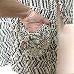 Black & White Ali Miles Tunic Lg Blk & White Geometric Artsy Stretchy 3/4 Sleeve Pocket Photo 3