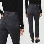 Everlane • The Curvy Cheeky Jean high rise coal black wash ankle 90s Photo 10