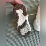 New Balance  freshform sneakers iridescent womens 8.5 Photo 4