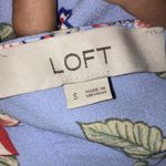 Loft Women’s Floral Print Blue Keyhole Front Open Back Tie Sleeveless Blouse Photo 4