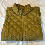Athleta Whisper Featherless Quilted Puffer Vest Olive Green Plus Size 3X Photo 7