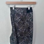 Athleta | Trekkie North Pants Kinetic Abstract Black Joggers Plus | Size 22 Photo 3