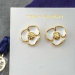 Tory Burch New  Fleur Flower Stud Earrings White Enamel/Gold on TB earring card Photo 2