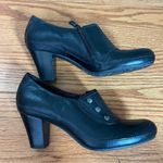 Clarks  Artisan Vermont Terrace Black Leather Pumps Photo 3