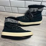 Toms  Women's Black Suede Alpine Ski Boots Size 7.5 Photo 2