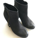 Saucony Chunky Heeled ankle boots Booties Shoes Black Suede Womens Size 9.5M Photo 0