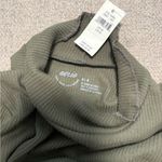 Aerie NWT Long Sleeve Cropped Mock Neck T-Shirt Photo 6