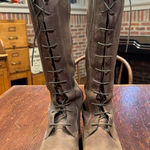 Clarks Vintage Lace-Up knee high boots - size 9.5 Photo 0