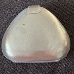 Source Unknown Gold Metallic Shell Clutch Mini Purse Snap Closure Crossbody Strap Black Inside Photo 5