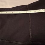 Heathyoga Women’s  leggings - medium - black - Capri - gently used Photo 9