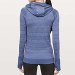 Lululemon  Athletica Rest Less Hoodie Top Size 4 Gatsby Blue/White Long Sleeve Photo 4