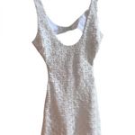Delfi Collective Sleeveless V Photo 6