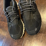 On Cloud 5 black running shoes Size 9.5 Photo 1