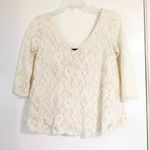 American Eagle  Ivory Lace Half Sleeve VNeck Top Photo 0