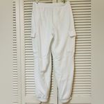 Universal Threads Universal Thread Women’a White Cargo Joggers - Size Small - EUC Photo 1
