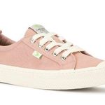 Cariuma OCA Low Rose Pink Canvas Lace Up Sneakers Photo 0