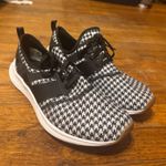 New Balance Houndstooth Black and White shoes  Photo 0