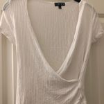 Timing 🆕  Deep V Crop Top Photo 1