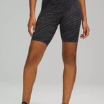 Lululemon Wunder Train High Rise Short 8”, Size: 4 Photo 3