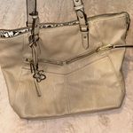 Jessica Simpson  handbag Photo 13