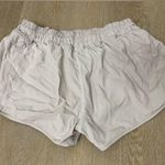 Lululemon Hotty Hot Short 2.5β Photo 2