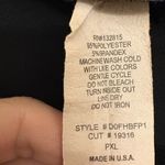 Bleeker & McDougal Black V Photo 3