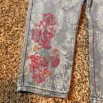 DG2 Denim Jeans Size 10‎ Floral Embroidered Pants Cropped Blue Photo 1